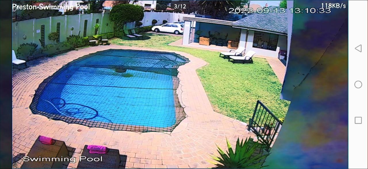 47 On Preston Guesthouse Johannesburg Buitenkant foto
