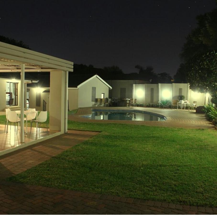 47 On Preston Guesthouse Johannesburg Buitenkant foto