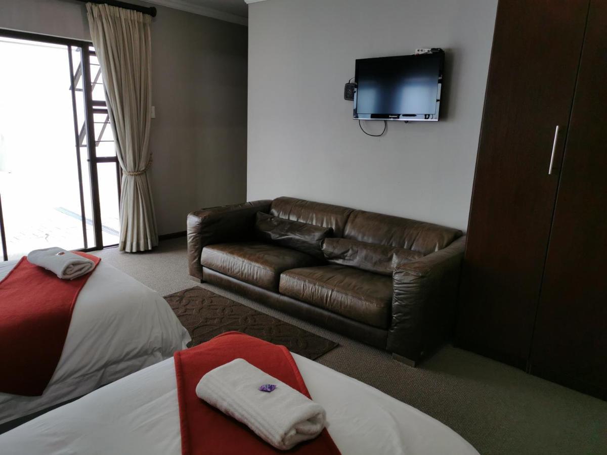 47 On Preston Guesthouse Johannesburg Buitenkant foto