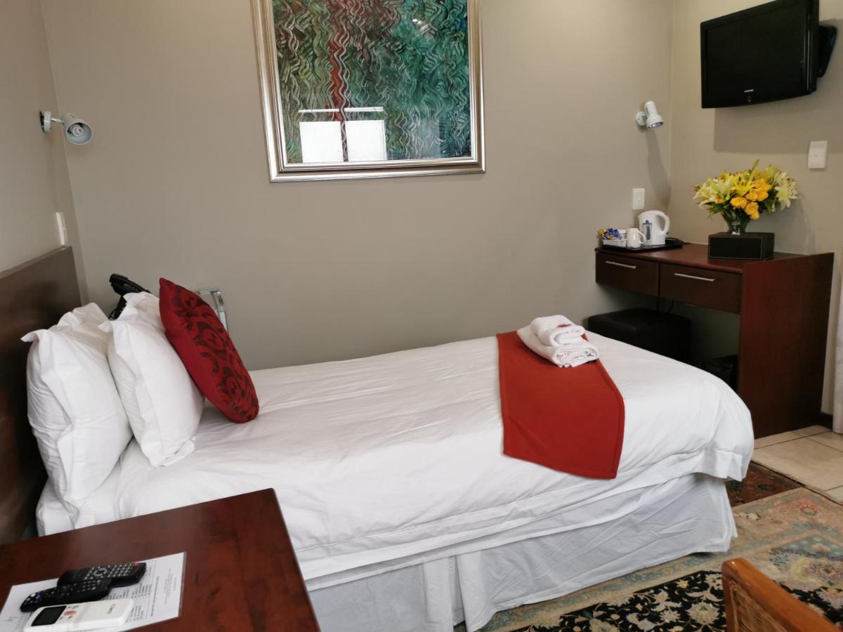 47 On Preston Guesthouse Johannesburg Buitenkant foto