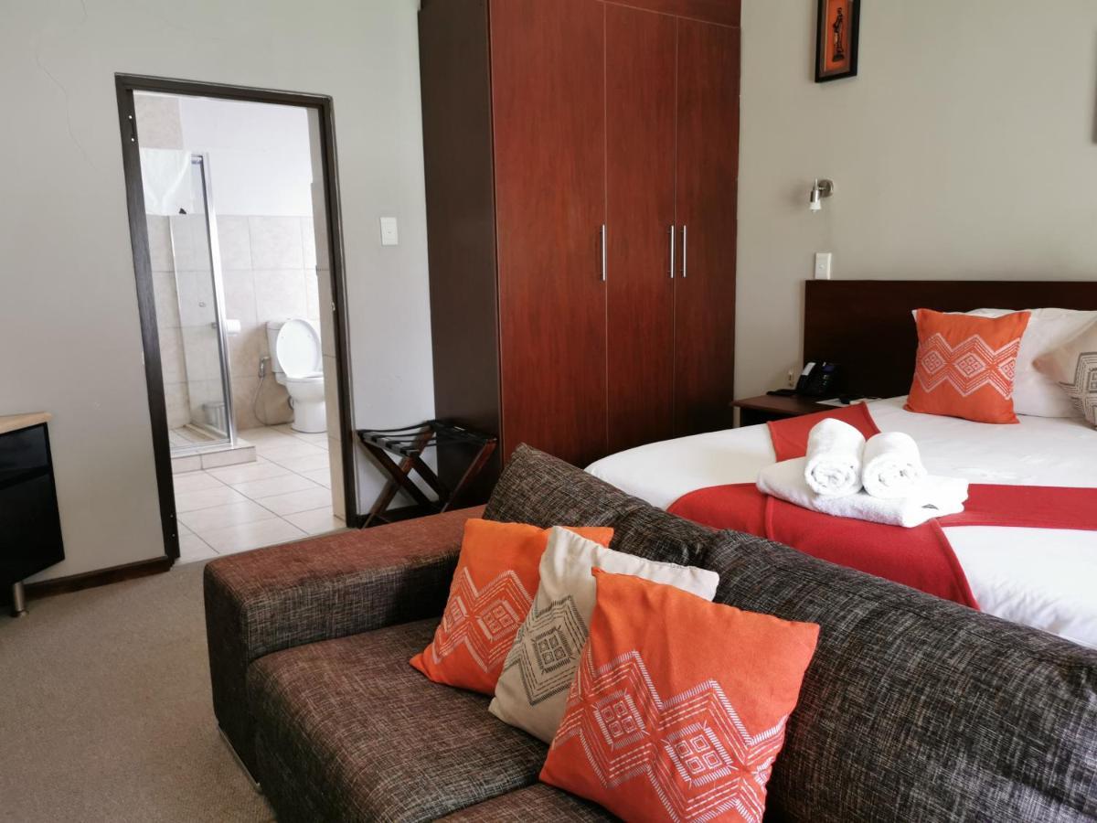 47 On Preston Guesthouse Johannesburg Buitenkant foto