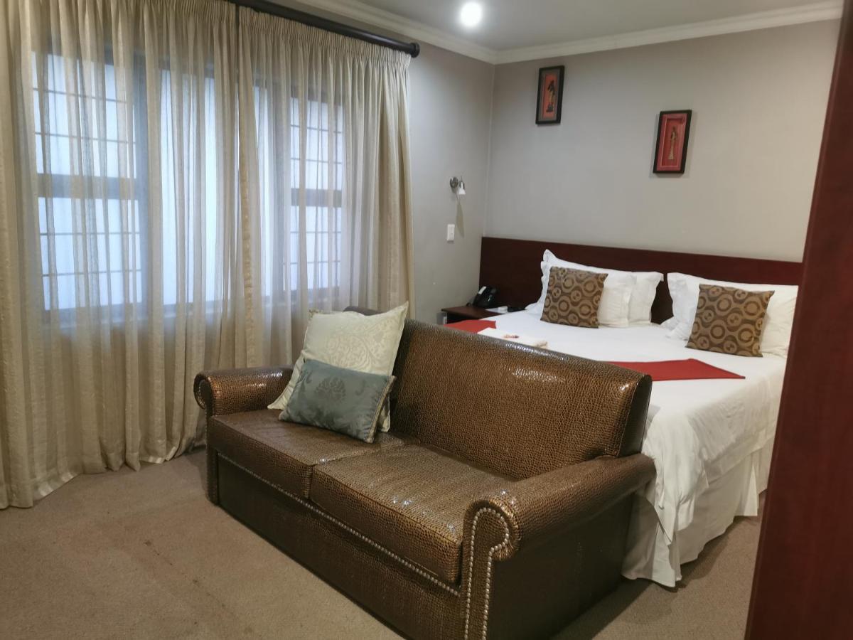 47 On Preston Guesthouse Johannesburg Buitenkant foto